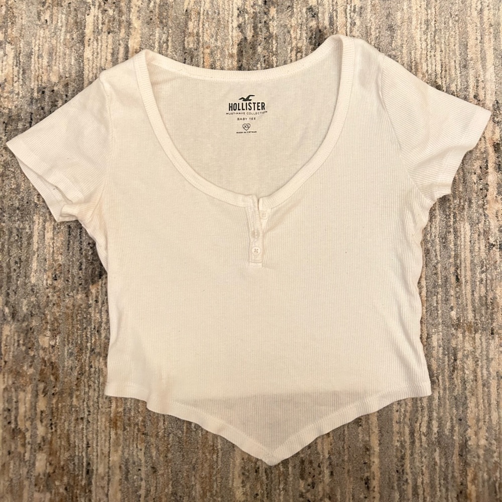 Hollister baby tee